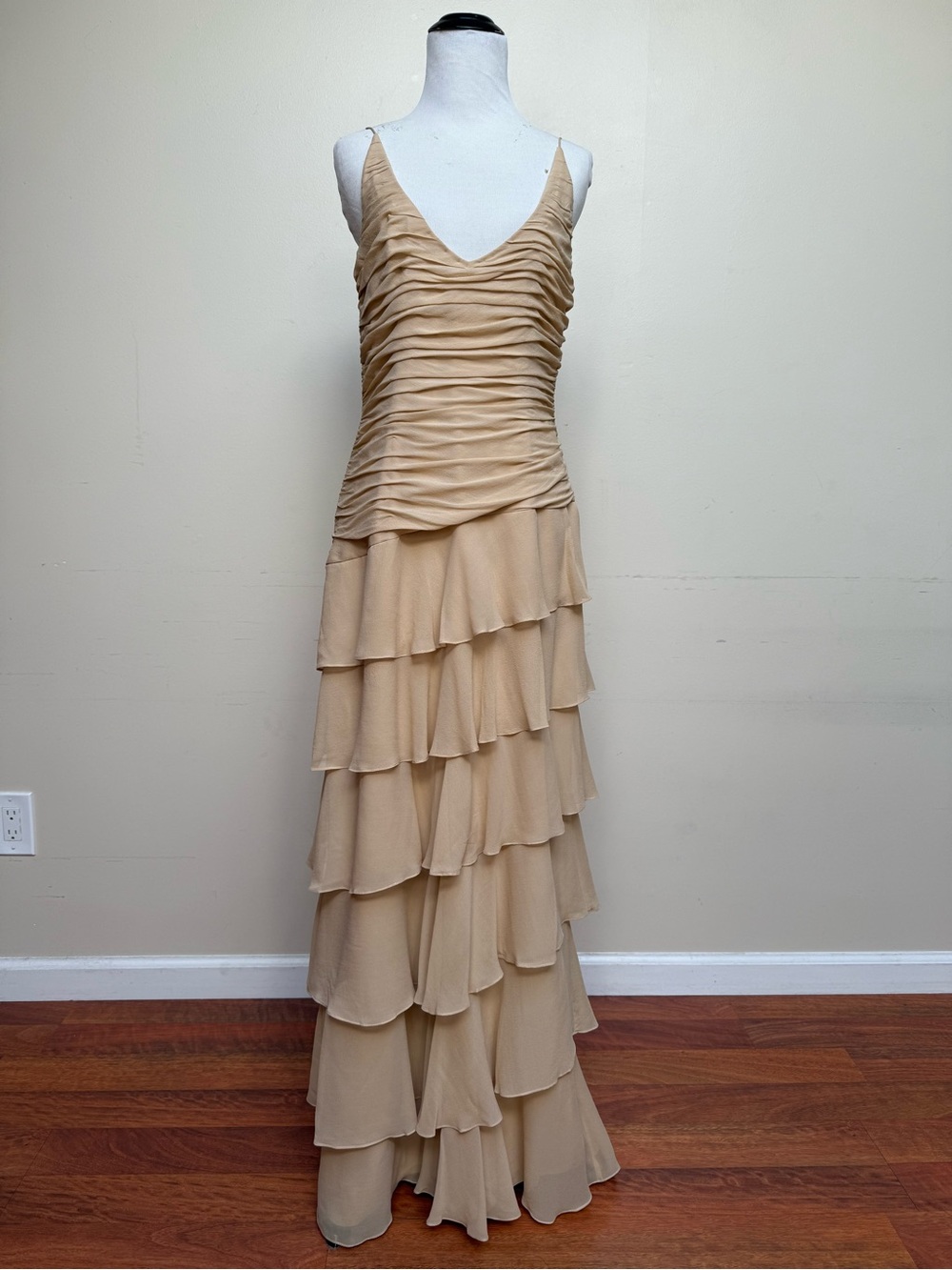 Kay Unger New York 100% Silk Ruched Tiered Maxi Dress Champagne Size 8